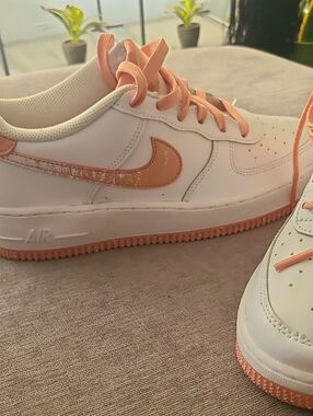 Nike Big Kids Air Force 1 LV8